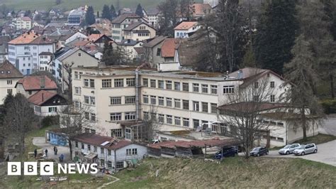 France kidnapping: Girl found with mother accused of .